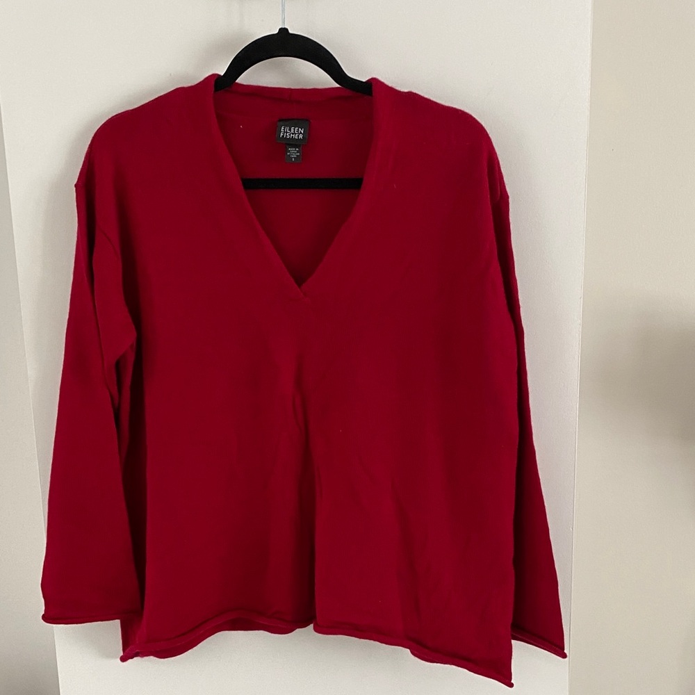 Eileen Fisher merino wool v-neck sweater Vibrant Red Knit Top small S